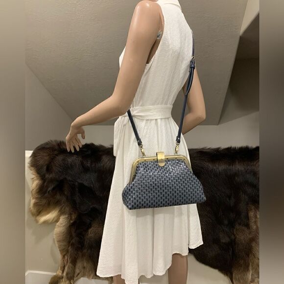 Chic Design Handmade Genuine Woven Leather Push Lock Clutch/Wristlet/Crossbody - Picture 8 of 16